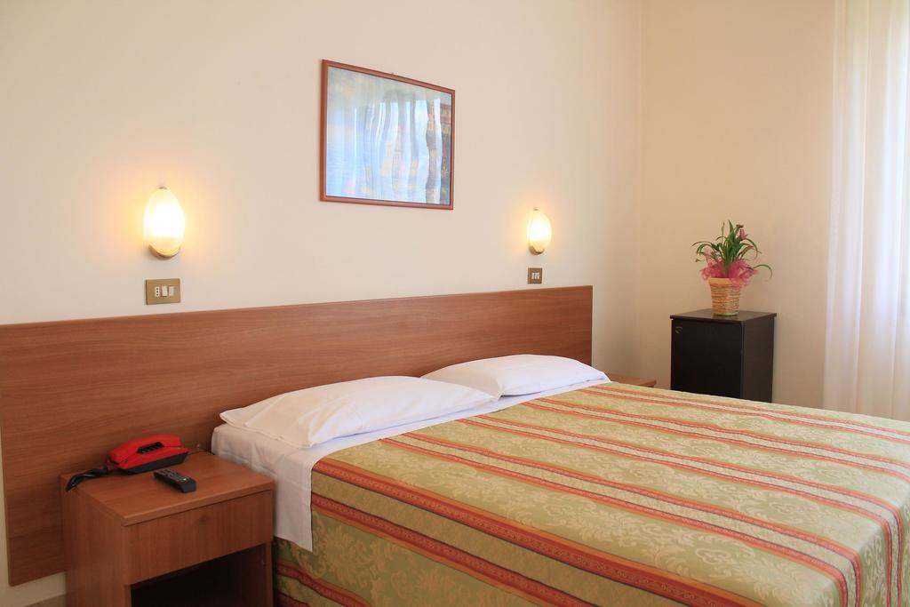 Park Hotel Chianciano Terme Room photo